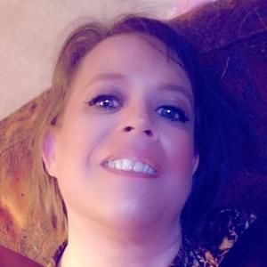 Meet your Posher, Carla